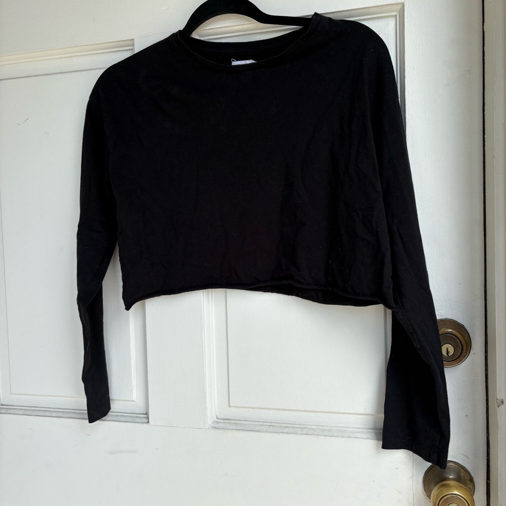 ISA & Ella Black Long Sleeve Crop Top tee cotton. SMB